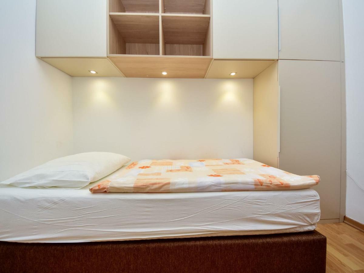 Apartment Anica-1 By Interhome Diklo Esterno foto